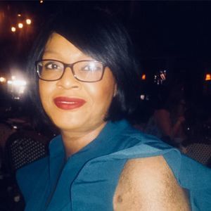 Meet your Posher, Carine